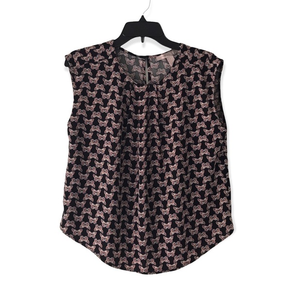 Forever 21 Contemporary Sleeveless Crewneck Black with Butterflies Pattern Top - Picture 2 of 9